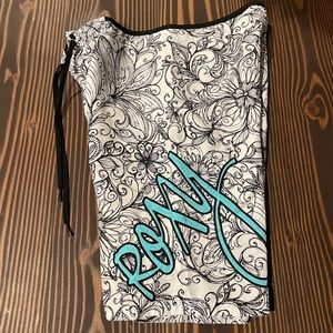 Roxy Black, White & Turquoise Board Shorts Size Jr. 1